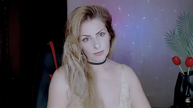 Snapshot of Eleonores chatting on October 9, 2025, 5:19 am Eleonores online show from October 9, 2025, 5:19 am