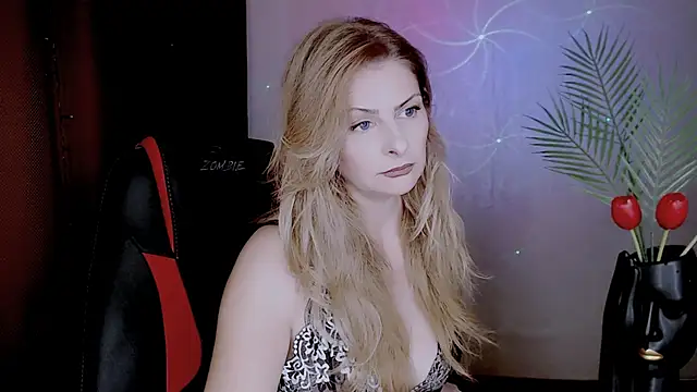 Snapshot of Eleonores chatting on September 29, 2025, 4:41 am Eleonores online show from September 29, 2025, 4:41 am