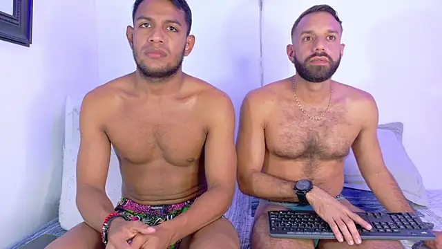 fantastic couple mens online show from September 27, 2025, 7:25 am