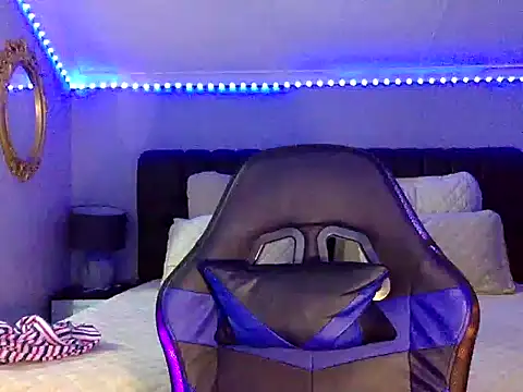 BOOTYBANGER24xx online show from September 15, 2025, 1:06 am