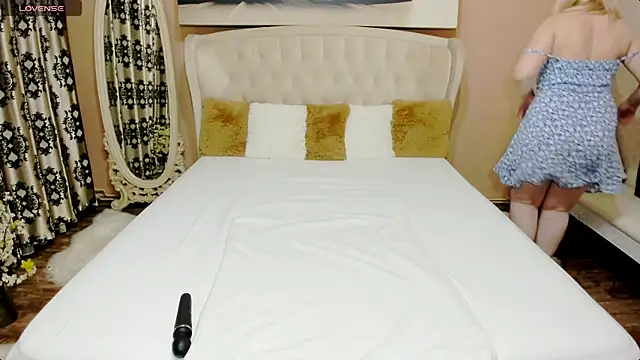 AnneRainn online show from March 29, 2026, 10:11 pm