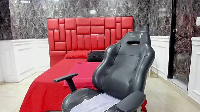 Snapshot of Imyourdirtymilf chatting on October 8, 2025, 7:58 pm Imyourdirtymilf online show from October 8, 2025, 7:58 pm