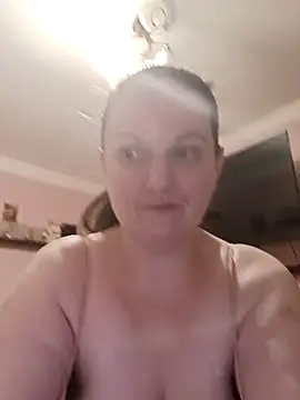 BustyLadyAlma online show from January 14, 2026, 6:17 am