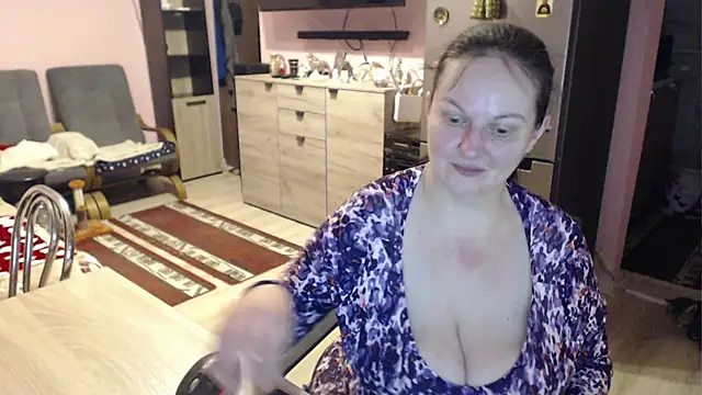 Snapshot of BustyLadyAlma chatting on March 1, 2025, 5:20 am BustyLadyAlma online show from March 1, 2025, 5:20 am