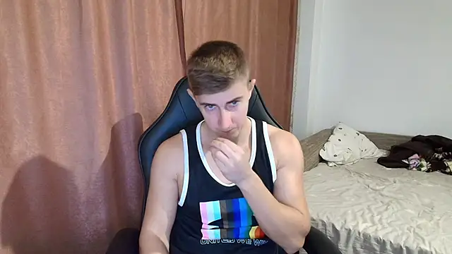 Todhorny9873 online show from January 13, 2025, 7:54 am