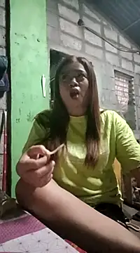 Snapshot of Kariebabe chatting on December 6, 2024, 11:05 am Kariebabe online show from December 6, 2024, 11:05 am