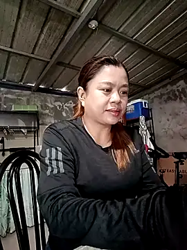 Snapshot of Kariebabe chatting on February 13, 2025, 12:13 am Kariebabe online show from February 13, 2025, 12:13 am