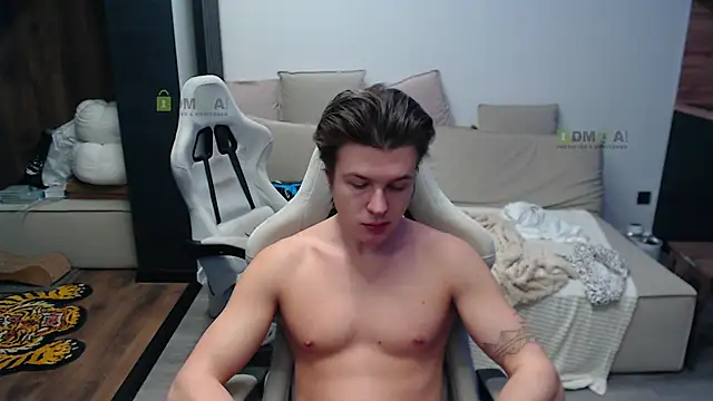 Sunny-Girl1 online show from January 14, 2026, 7:23 am