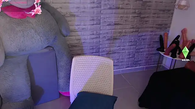 TinnaCobb online show from February 12, 2026, 3:34 pm