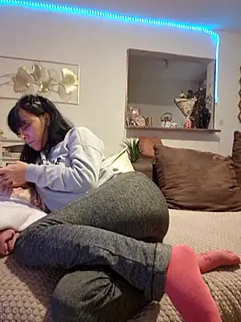 Snapshot of misscectito13 chatting on March 21, 2025, 1:45 pm misscectito13 online show from March 21, 2025, 1:45 pm