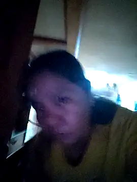 Snapshot of ambersmile chatting on October 11, 2025, 9:38 pm ambersmile online show from October 11, 2025, 9:38 pm