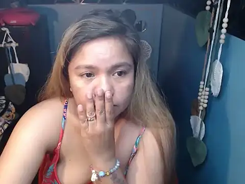 Snapshot of ambersmile chatting on October 15, 2025, 9:39 am ambersmile online show from October 15, 2025, 9:39 am