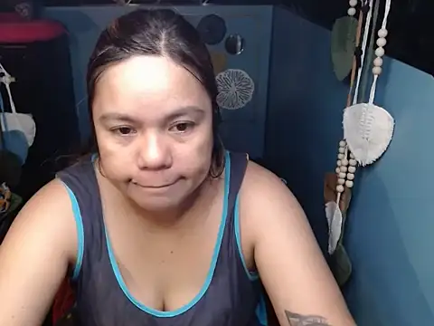 Snapshot of ambersmile chatting on October 18, 2025, 9:28 pm ambersmile online show from October 18, 2025, 9:28 pm