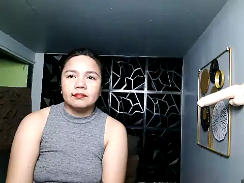 ambersmile online show from March 5, 2025, 2:56 pm