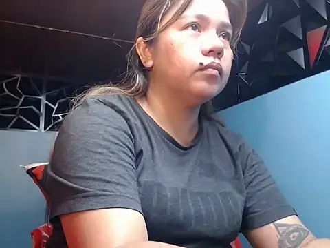 Snapshot of ambersmile chatting on October 6, 2025, 7:58 pm ambersmile online show from October 6, 2025, 7:58 pm