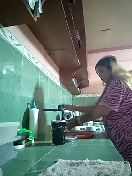 Snapshot of ambersmile chatting on October 19, 2025, 8:22 pm ambersmile online show from October 19, 2025, 8:22 pm