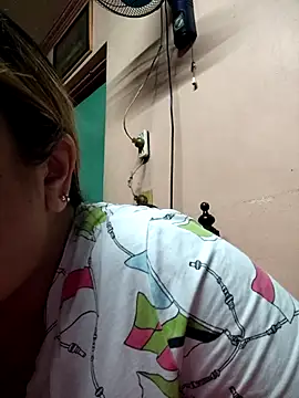 Snapshot of ambersmile chatting on September 19, 2025, 7:40 pm ambersmile online show from September 19, 2025, 7:40 pm