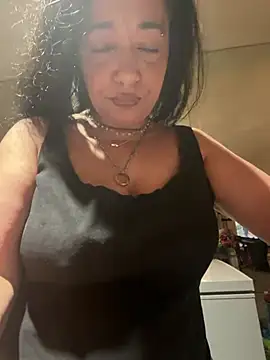 PichyPrettyPussy online show from February 25, 2026, 1:00 pm