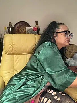 Snapshot of PichyPrettyPussy chatting on November 5, 2025, 3:04 pm PichyPrettyPussy online show from November 5, 2025, 3:04 pm