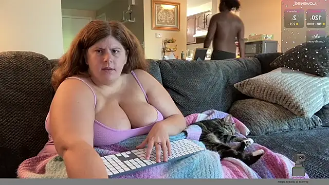 NotUrBabyMoms online show from September 9, 2025, 1:53 pm