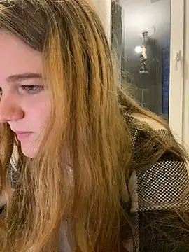 Snapshot of -MimmiLissa- chatting on September 25, 2025, 3:51 pm -MimmiLissa- online show from September 25, 2025, 3:51 pm