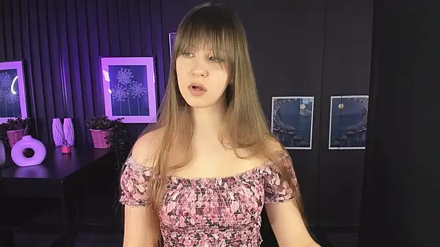 Snapshot of ElizaMild chatting on February 4, 2025, 1:38 pm ElizaMild online show from February 4, 2025, 1:38 pm