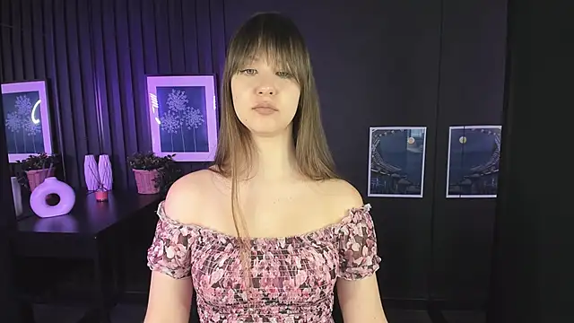 Snapshot of ElizaMild chatting on February 4, 2025, 4:39 pm ElizaMild online show from February 4, 2025, 4:39 pm