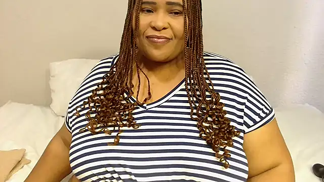 Snapshot of zandile chatting on September 30, 2025, 1:06 pm zandile online show from September 30, 2025, 1:06 pm