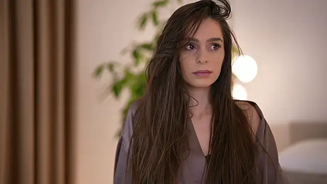 Snapshot of DoviaClaire chatting on September 23, 2025, 6:31 am DoviaClaire online show from September 23, 2025, 6:31 am