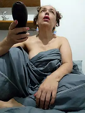 Snapshot of BadMicaela1 chatting on September 23, 2025, 5:03 am BadMicaela1 online show from September 23, 2025, 5:03 am