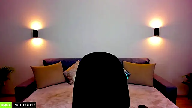 Snapshot of TheWoman__ chatting on October 1, 2025, 6:45 pm TheWoman online show from October 1, 2025, 6:45 pm