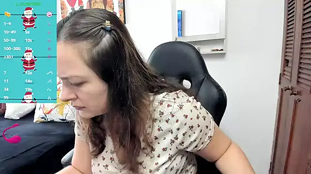 Snapshot of angelaagomez chatting on February 4, 2026, 7:31 pm angelaagomez online show from February 4, 2026, 7:31 pm