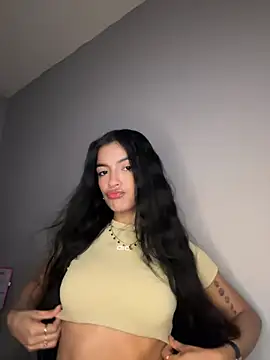 Snapshot of Sammy_pink chatting on July 11, 2026, 11:49 pm Sammy pink online show from July 11, 2026, 11:49 pm