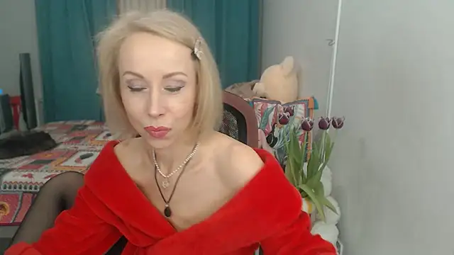 LuxuryNika online show from March 17, 2025, 7:26 pm