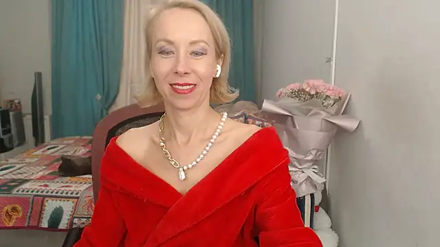 Snapshot of LuxuryNika chatting on October 11, 2025, 2:29 pm LuxuryNika online show from October 11, 2025, 2:29 pm