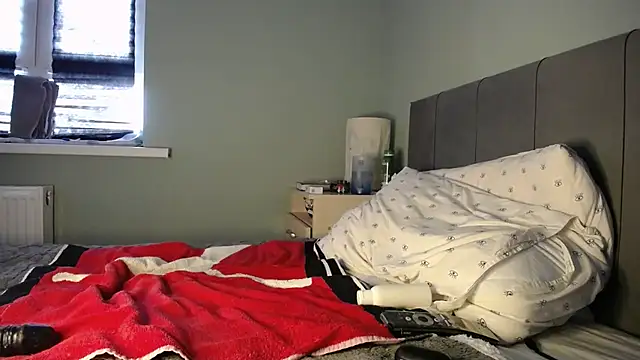 EarlGliter online show from February 21, 2026, 5:53 am