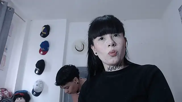 Snapshot of dulce_maria_x chatting on September 27, 2025, 11:49 am dulce maria x online show from September 27, 2025, 11:49 am