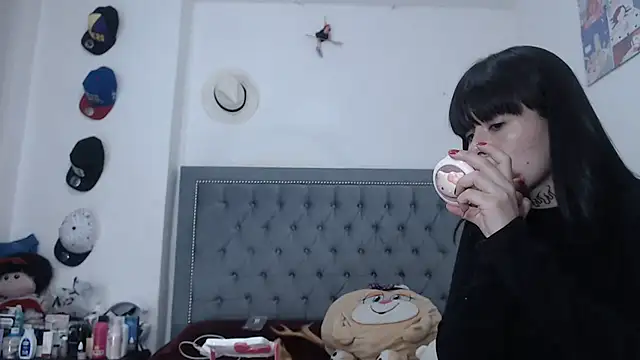 Snapshot of dulce_maria_x chatting on September 30, 2025, 10:43 am dulce maria x online show from September 30, 2025, 10:43 am