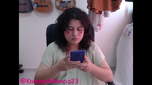 Smoke trip Alicia online show from March 8, 2025, 3:24 pm