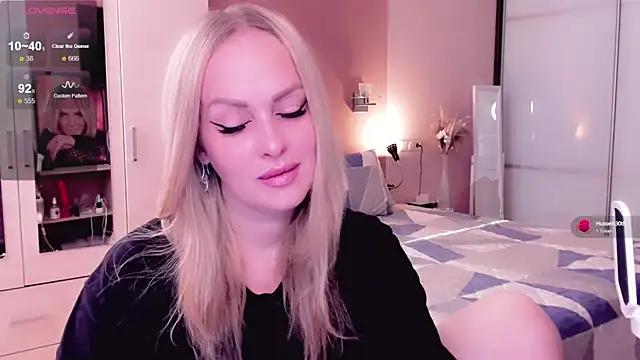 Libby Nora online show from October 8, 2025, 10:50 am