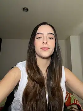 Snapshot of swrennn19 chatting on October 19, 2025, 4:21 pm swrennn19 online show from October 19, 2025, 4:21 pm