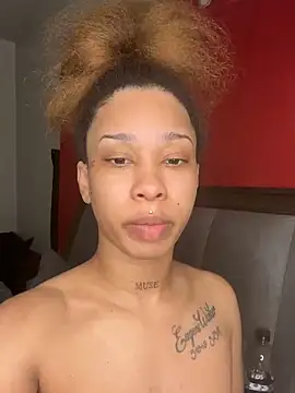 Snapshot of nikkiibabby chatting on February 27, 2025, 1:41 am nikkiibabby online show from February 27, 2025, 1:41 am