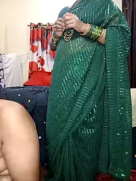 Snapshot of INDIANDESIMATURE chatting on February 14, 2025, 2:33 pm INDIANDESIMATURE online show from February 14, 2025, 2:33 pm