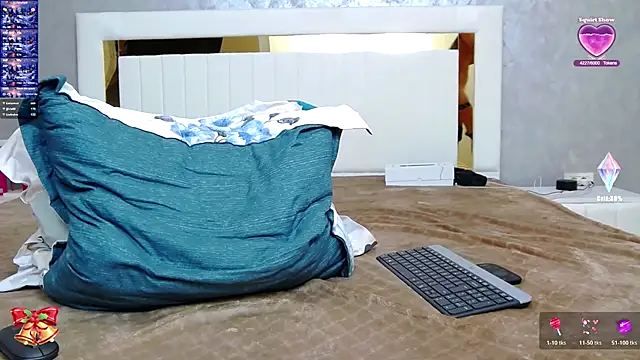 FlirtDeea online show from November 22, 2025, 3:49 am