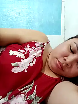 Snapshot of XXLorie_02 chatting on October 5, 2025, 1:57 pm XXLorie 02 online show from October 5, 2025, 1:57 pm