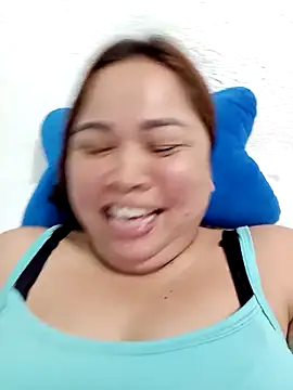 Snapshot of XXLorie_02 chatting on October 11, 2025, 3:18 am XXLorie 02 online show from October 11, 2025, 3:18 am