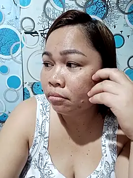 Snapshot of XXLorie_02 chatting on September 18, 2025, 2:31 pm XXLorie 02 online show from September 18, 2025, 2:31 pm