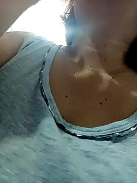 Snapshot of XXLorie_02 chatting on September 21, 2025, 1:27 pm XXLorie 02 online show from September 21, 2025, 1:27 pm