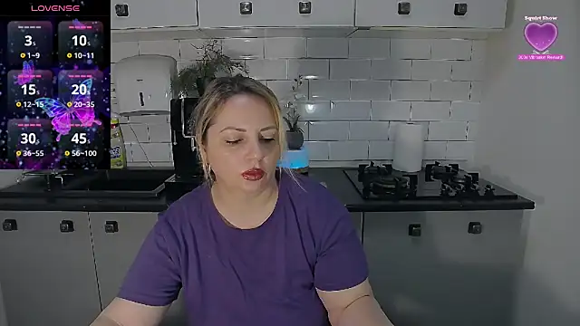 erikaerika online show from February 6, 2026, 8:21 am