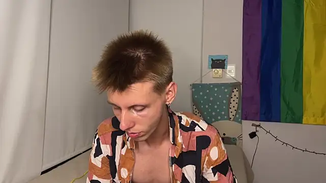 vladdymeow online show from March 18, 2025, 3:23 am